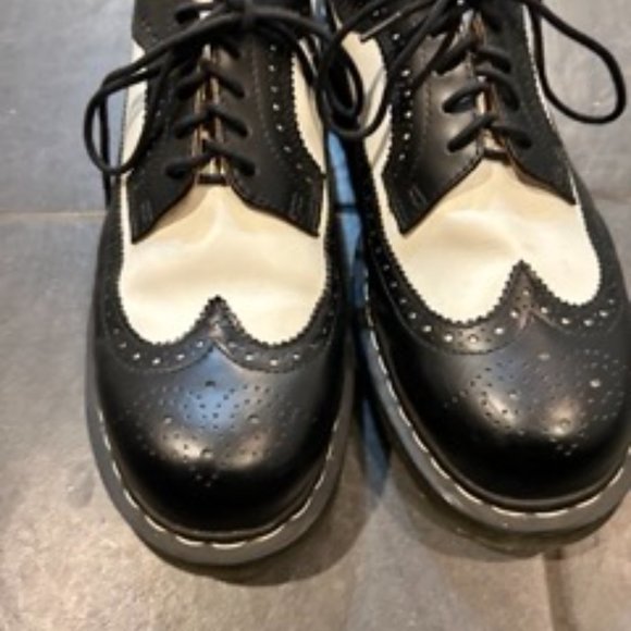 Men's Dr. Marten's - Picture 2 of 5